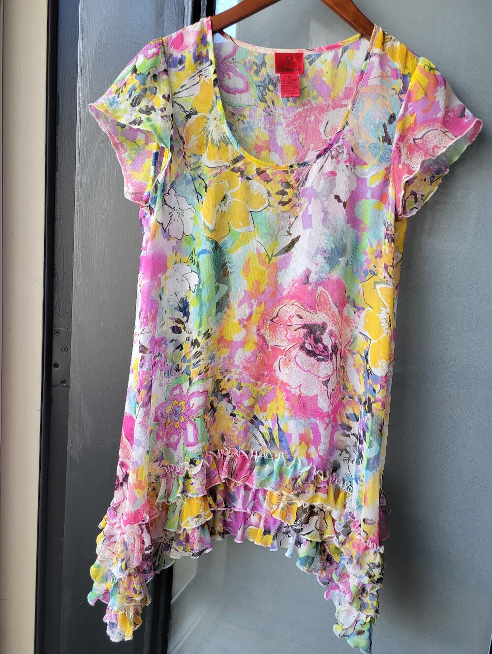 Cristina vibrant, Multi-colored Floral print Short Sleeve Top Med Ruffled - Picture 2 of 9